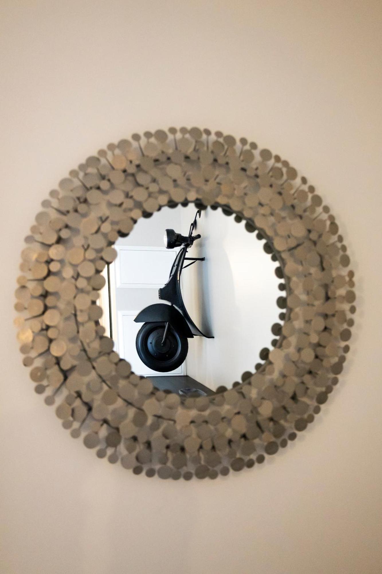 Charmant Studio En Residence Avec Parking Bussy-Saint-Georges Eksteriør billede