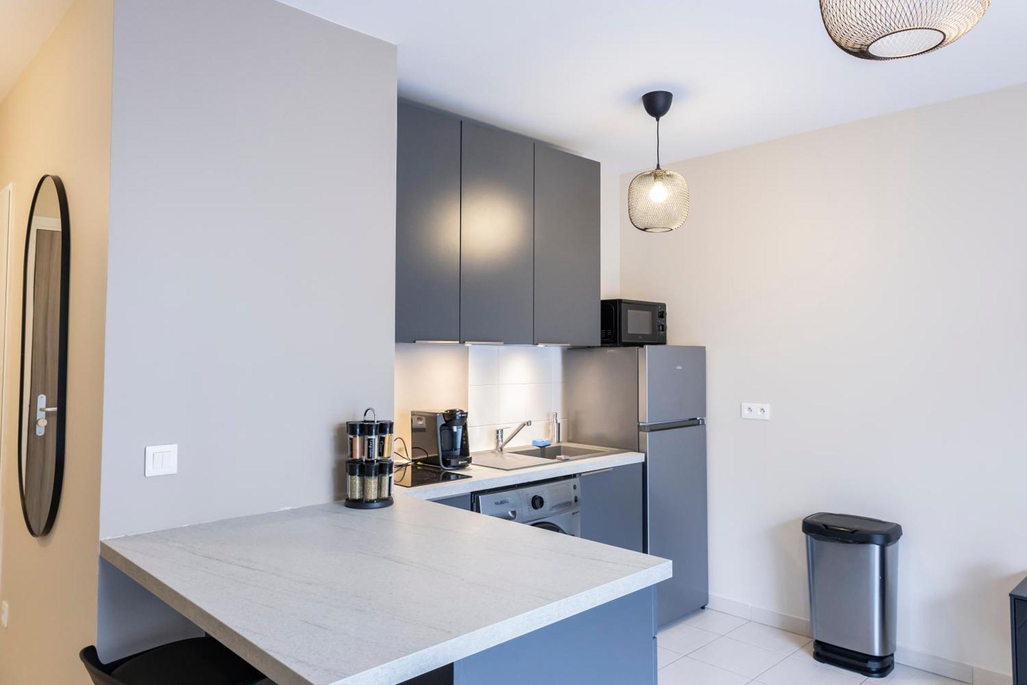 Charmant Studio En Residence Avec Parking Bussy-Saint-Georges Eksteriør billede