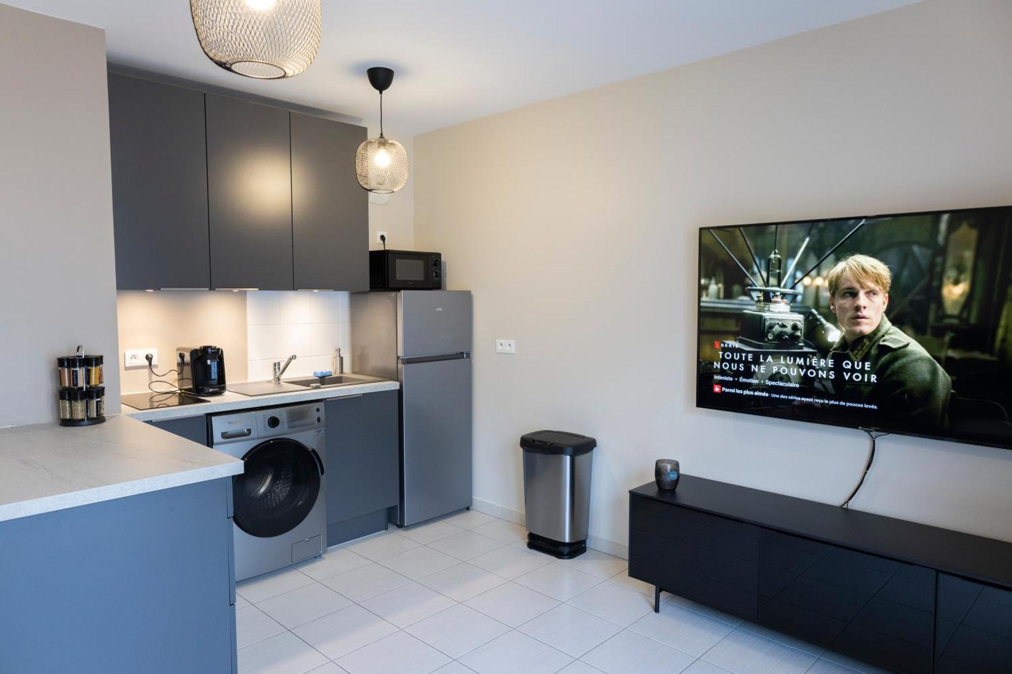 Charmant Studio En Residence Avec Parking Bussy-Saint-Georges Eksteriør billede