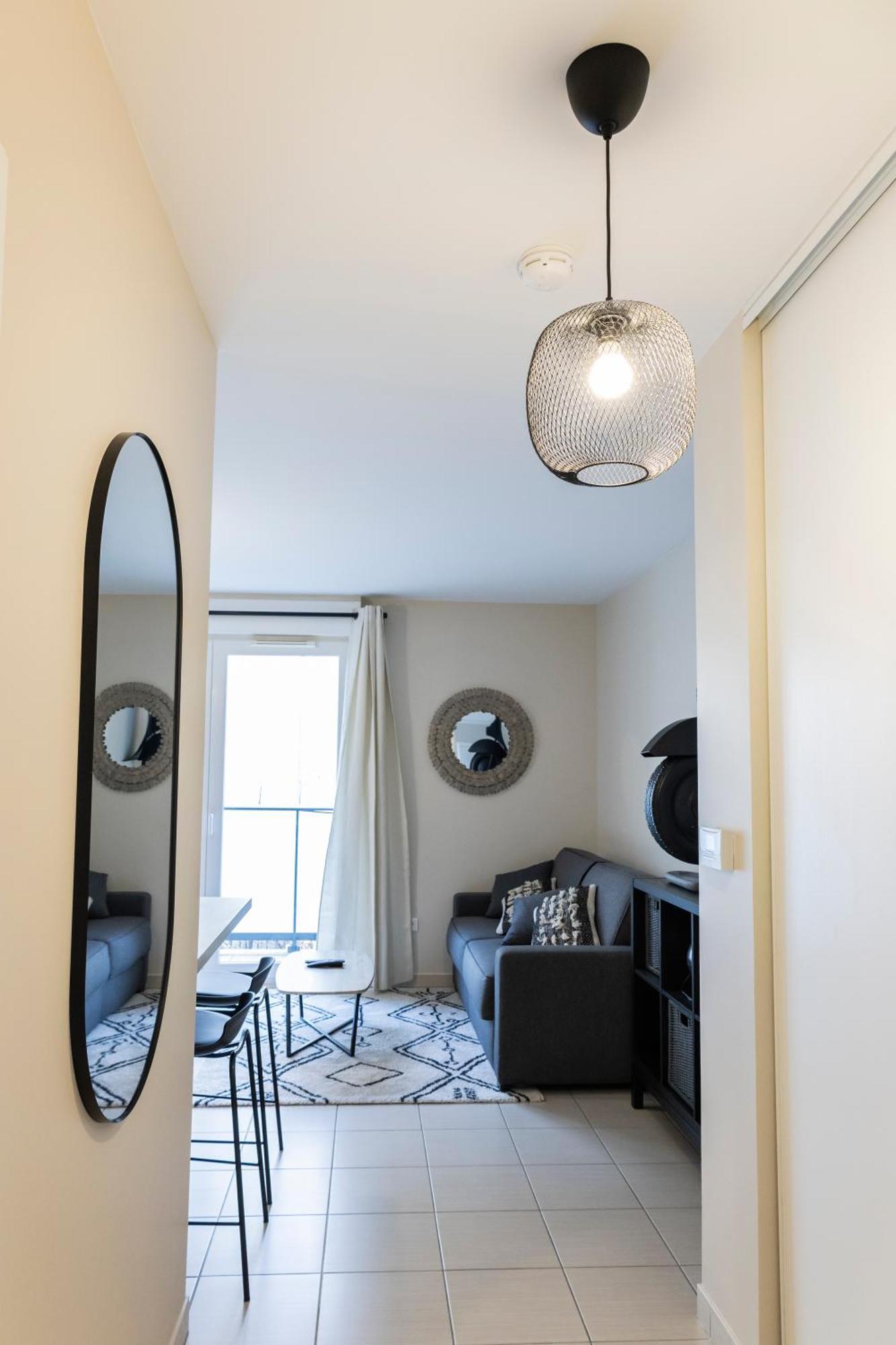 Charmant Studio En Residence Avec Parking Bussy-Saint-Georges Eksteriør billede