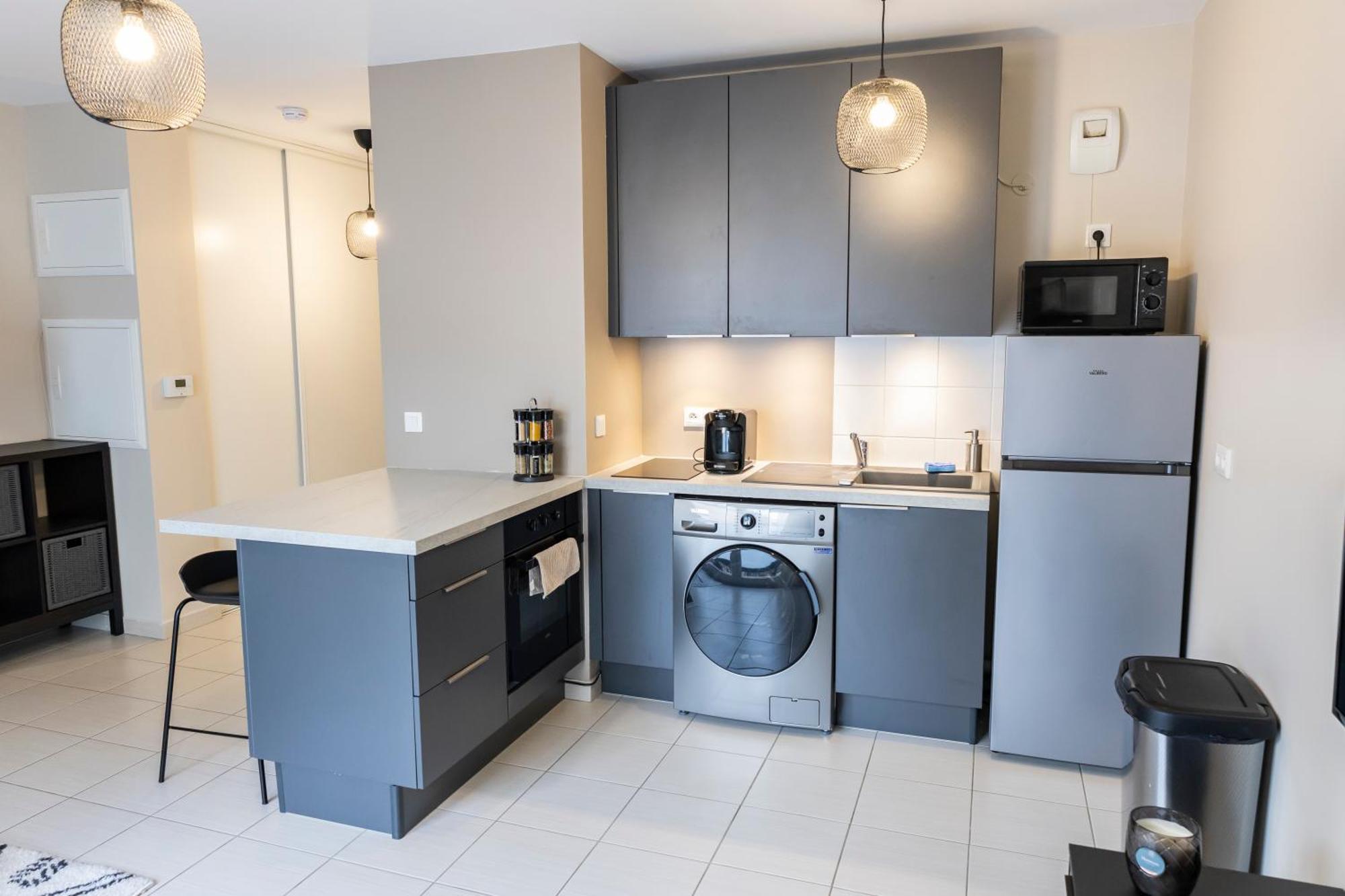 Charmant Studio En Residence Avec Parking Bussy-Saint-Georges Eksteriør billede